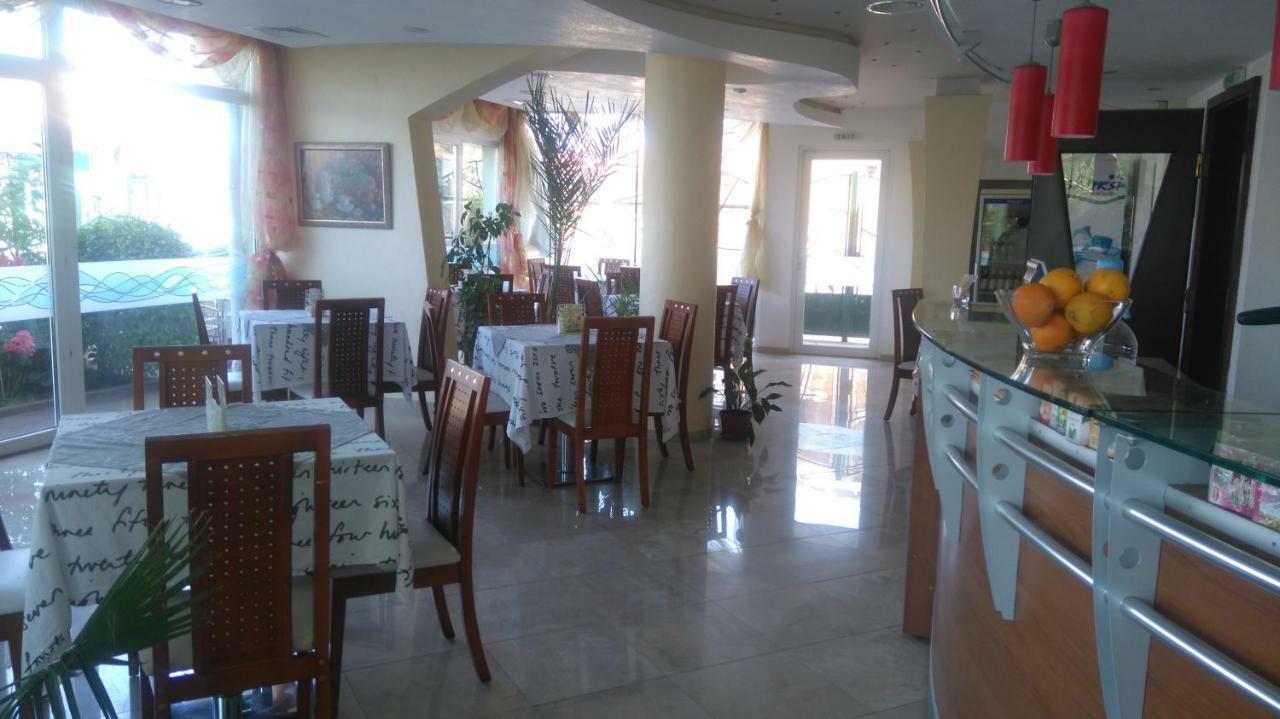 Fresh Family Hotel Ravda Exterior photo